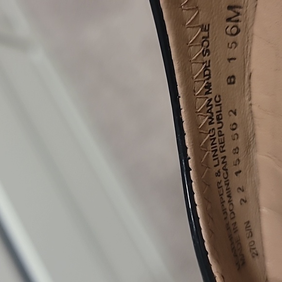 Tory Burch Dark Navy Loafers with Gold Emblem - Patent Leather - Picture 4 of 5